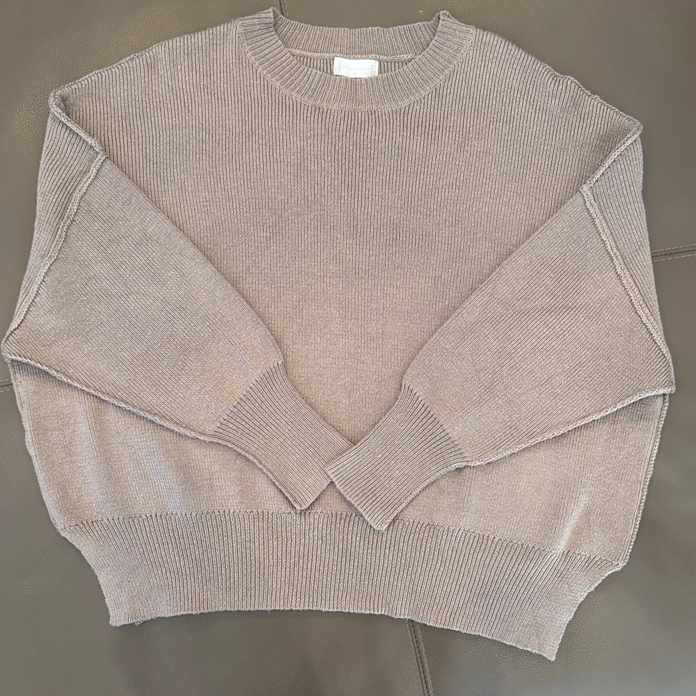 Altar'd State Women's Gray Crew Neck Sweater
